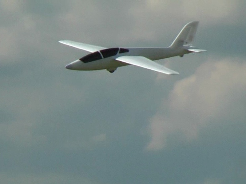 Fox Erstflug