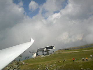 Vorbeiflug am Startplatz