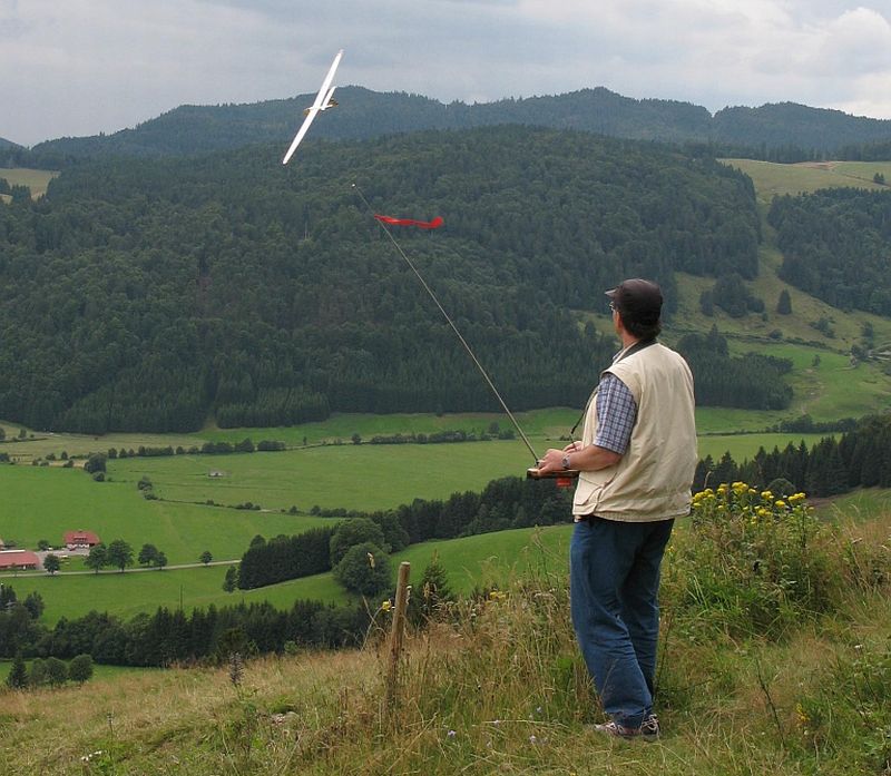 Schneller Vorbeiflug, ASW in Bernau