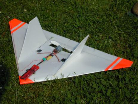 Pibros-400 mit Leuchtrot-Finish